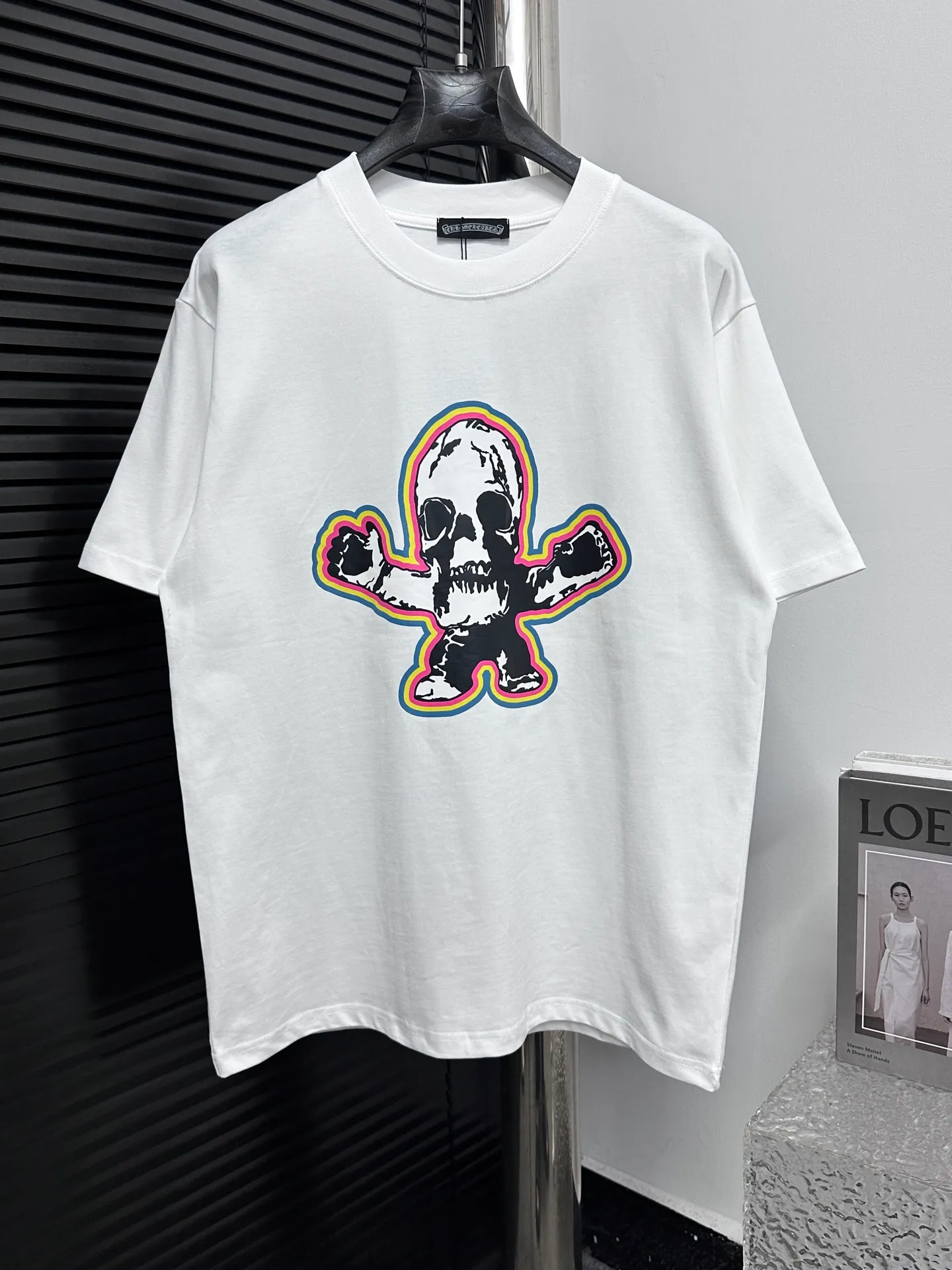 🅿️170 [chrome hearte] Chrome hearte Sanskrit skull color printed T-shirt. Every style of Chrome hearte is really unique. Every piece has a back view. This leather label design is really cool. Made of 260g pure cotton fabric. Rigorous craftsmanship. Details determine quality. Original washed tag packaging, full of style! Color: Black White Size: XS-L